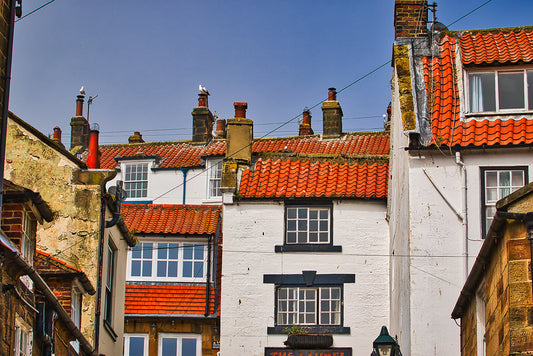 The Bay That Smuggled a Nation: Inside the Secret Tunnels of Robin Hood’s Bay