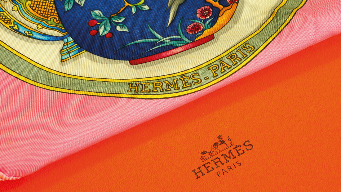 What Are the Best Silk Scarves to Give as Gifts in 2025?